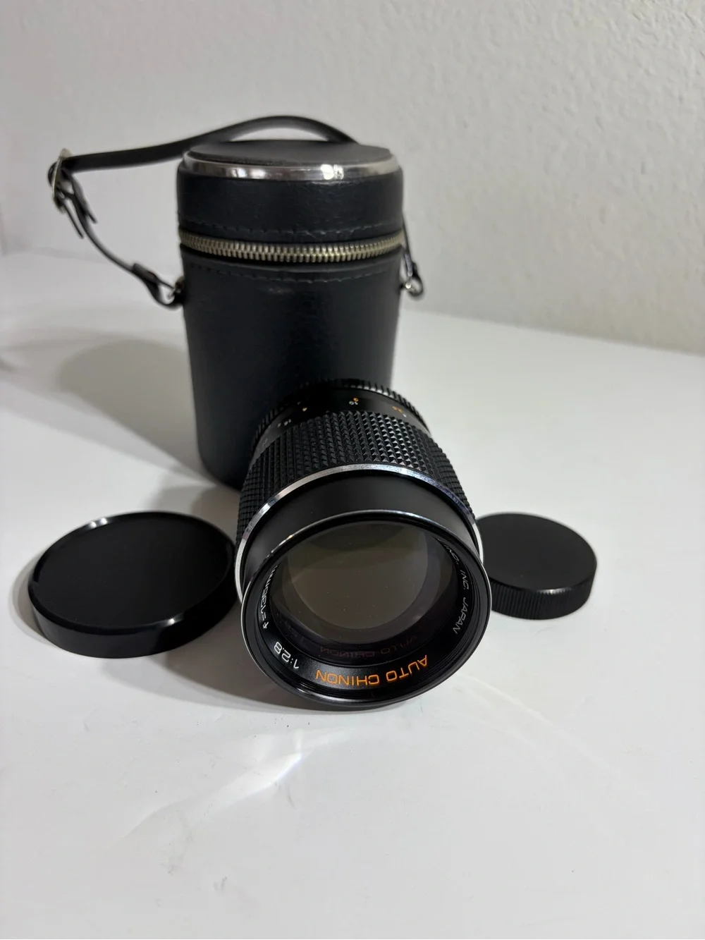 M42 Screw Mount Auto Chinon 135mm f/2.8 Standard Lens with Case